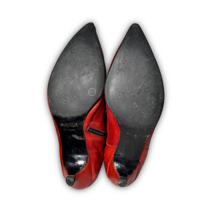 Maison Martin Margiela Artisanal Mismatched Red Pointed Toe Leather Heels