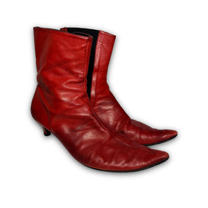 Maison Martin Margiela Artisanal Mismatched Red Pointed Toe Leather Heels