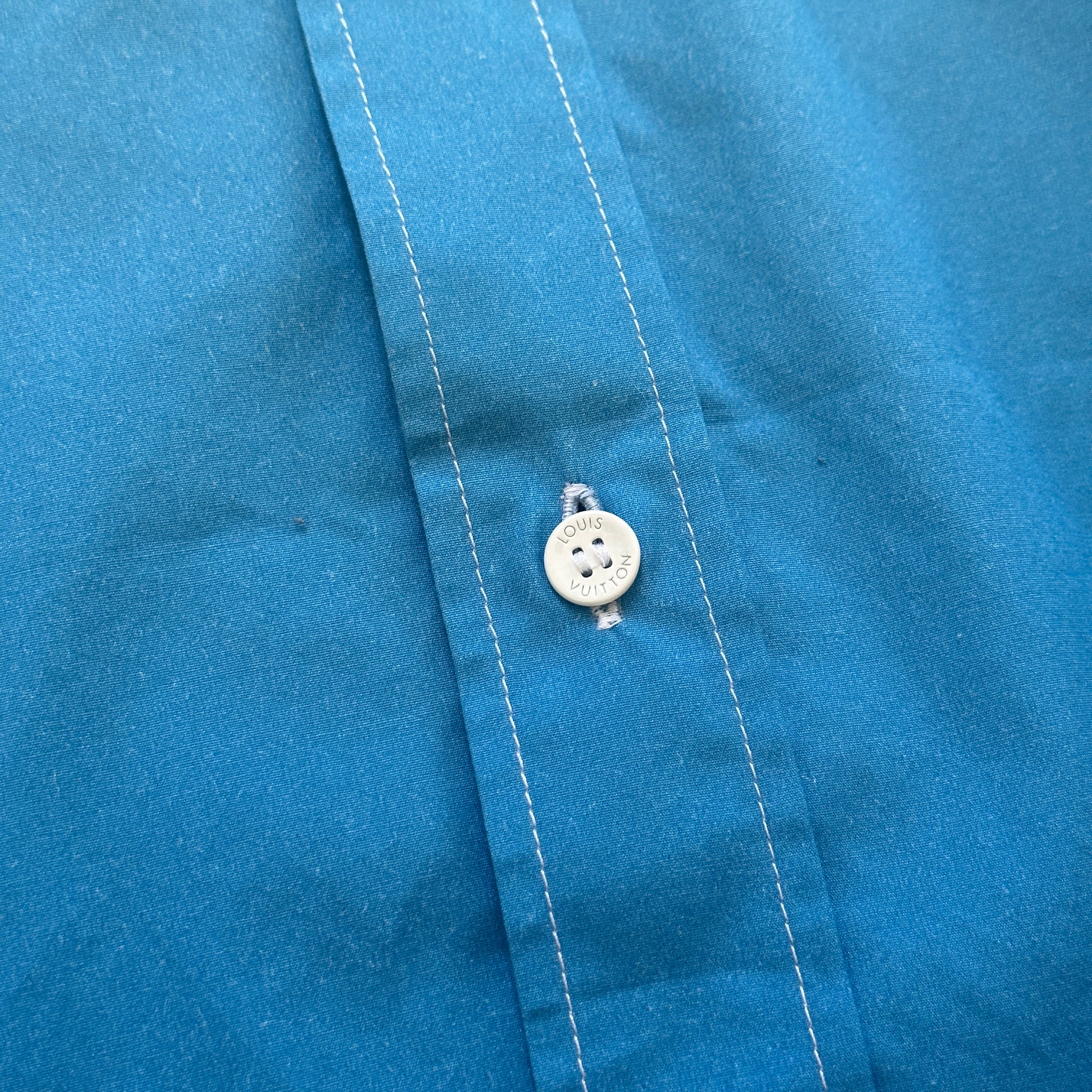 Louis Vuitton SS21 Middle East Staff Exclusive Blue Shortsleeve Button -  Ākaibu Store