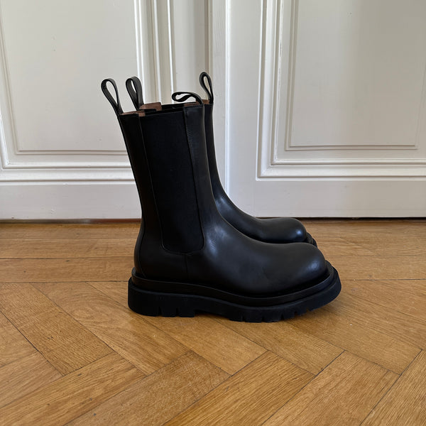 Bottega Veneta Black Leather Lug Boots - Ākaibu Store