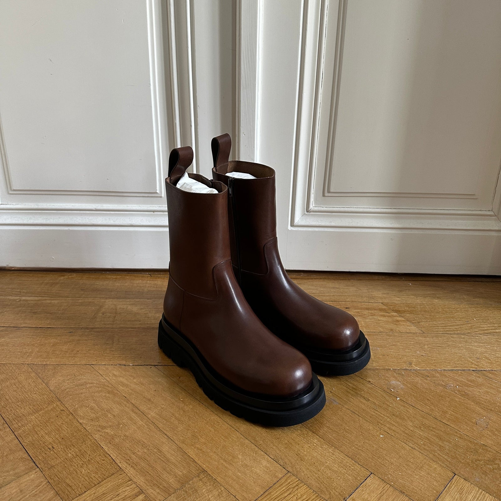 Bottega Veneta Chestnut Zip Leather Lug Boots