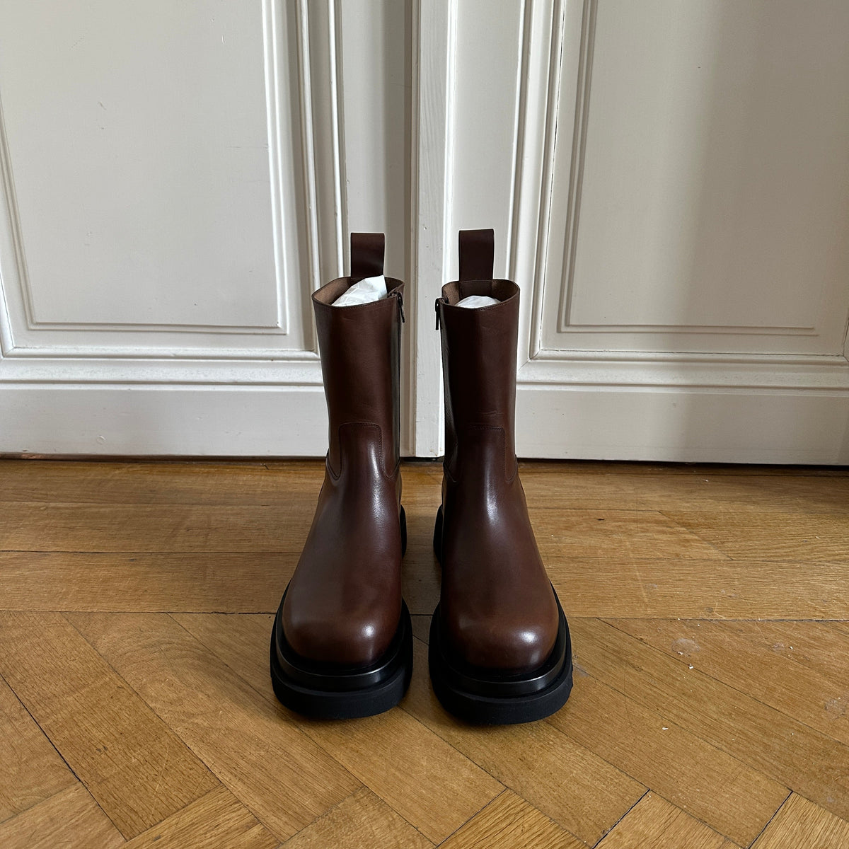 Bottega Veneta Chestnut Zip Leather Lug Boots