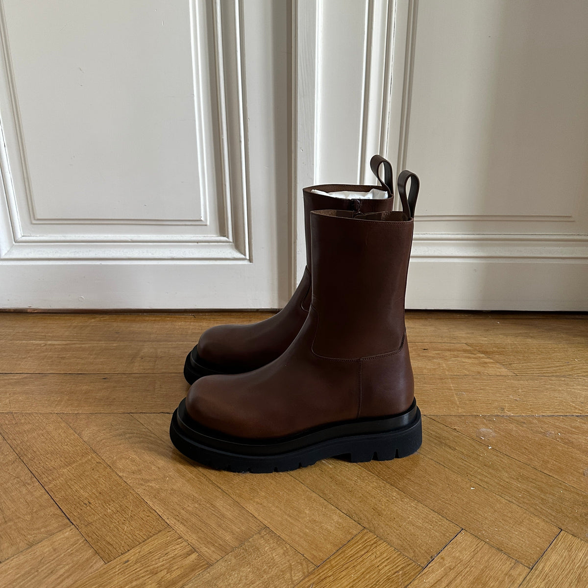 Bottega Veneta Chestnut Zip Leather Lug Boots