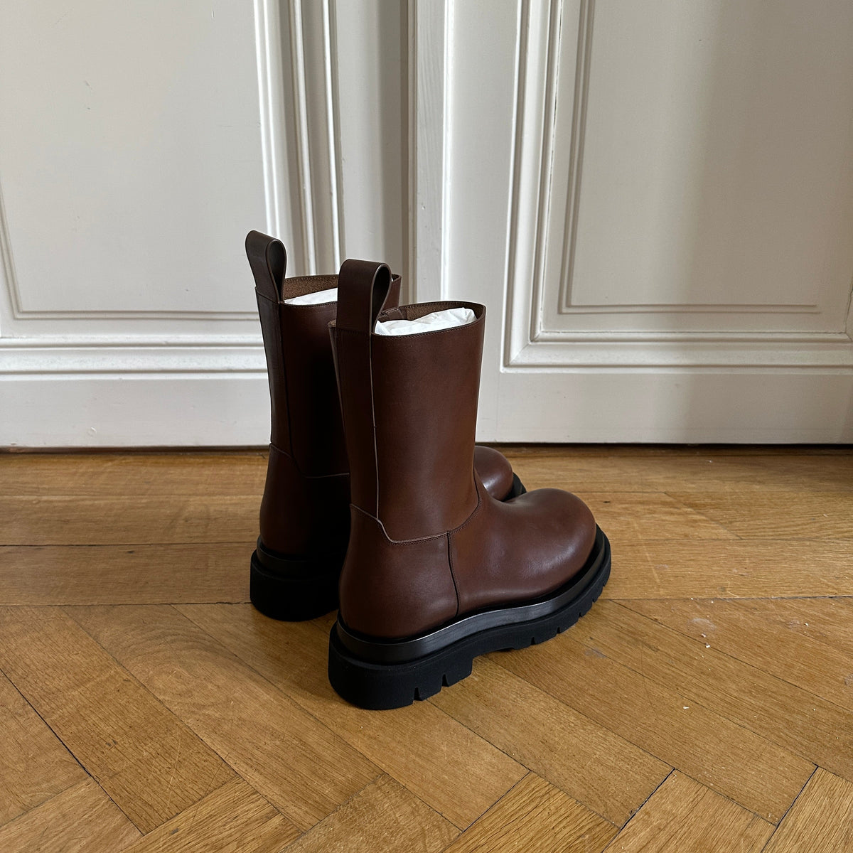Bottega Veneta Chestnut Zip Leather Lug Boots