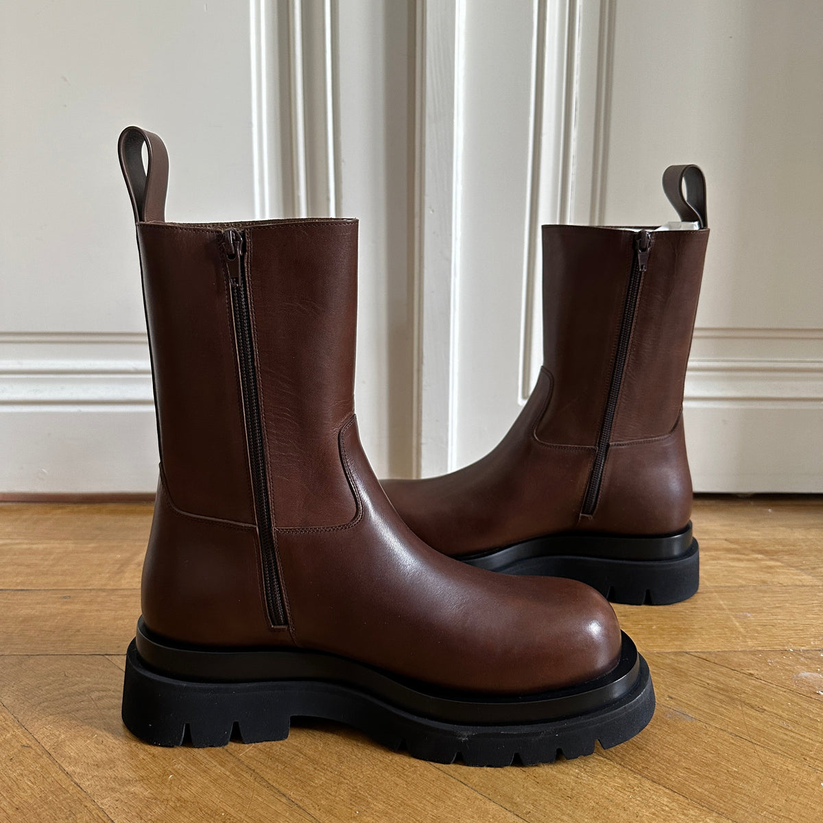 Bottega Veneta Chestnut Zip Leather Lug Boots