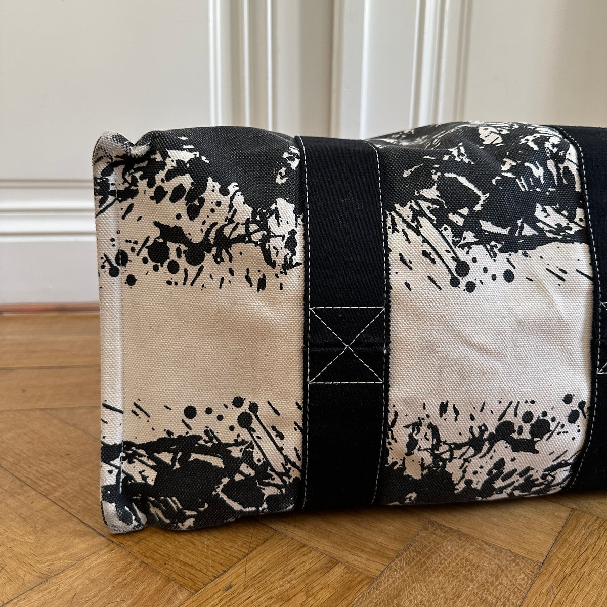 Hermès SS04 Cheval Surprise Bora Bora Tote Bag