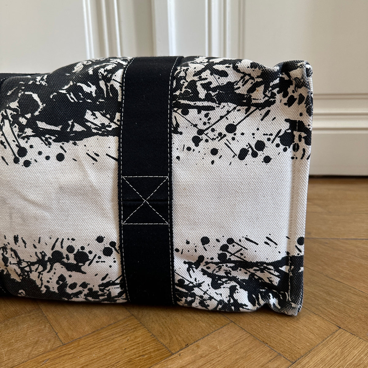 Hermès SS04 Cheval Surprise Bora Bora Tote Bag