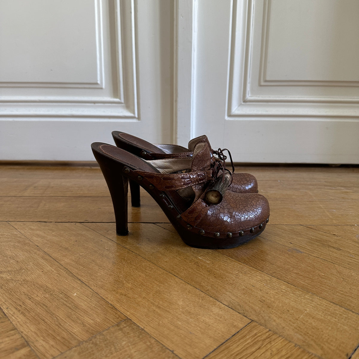Christian Dior by John Galliano 2000s Brown Leather Horn Heels
