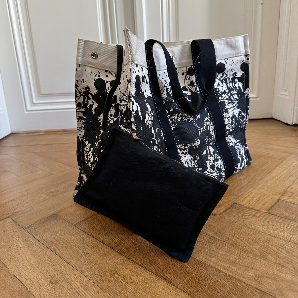 Hermès SS04 Cheval Surprise Bora Bora Tote Bag