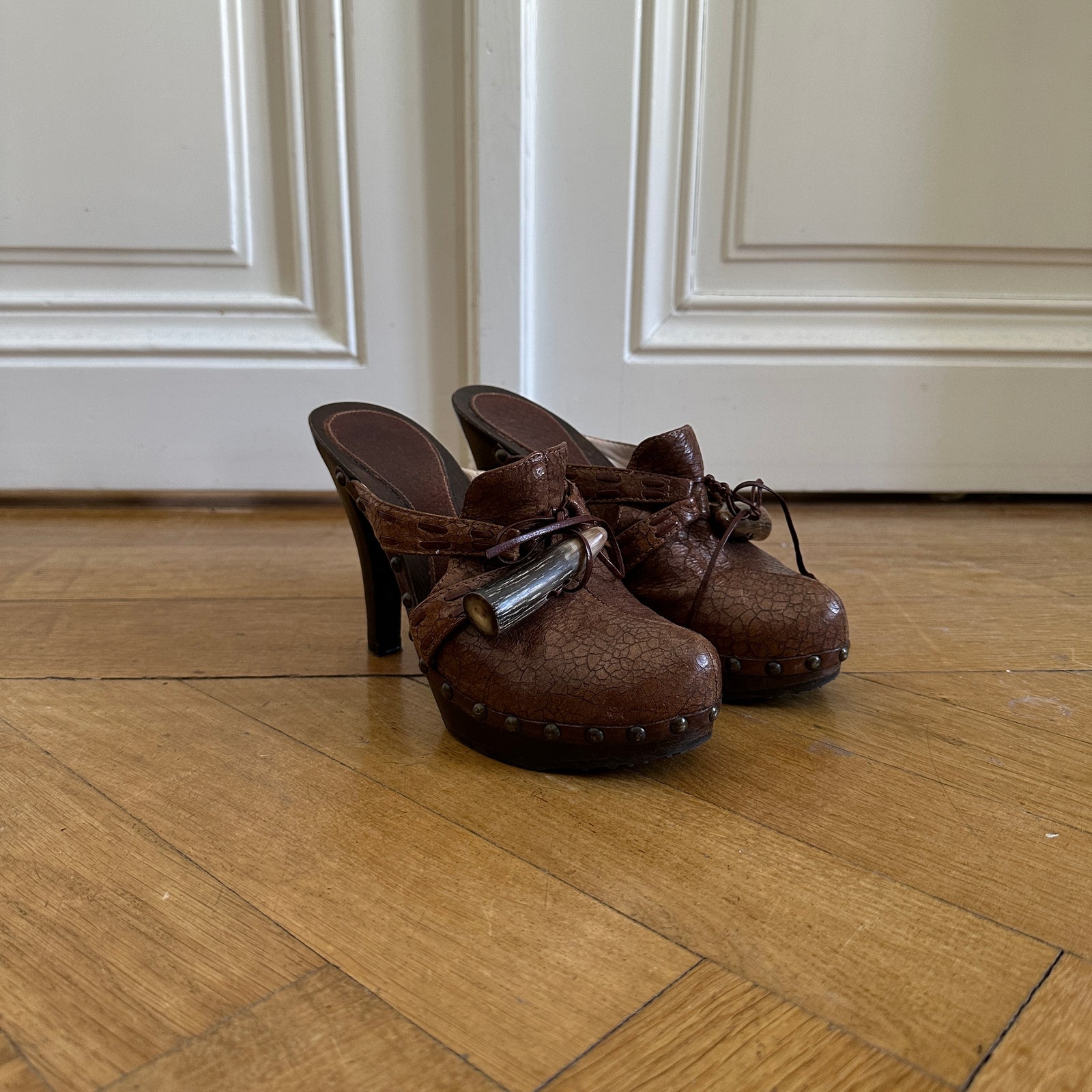 Christian Dior by John Galliano 2000s Brown Leather Horn Heels