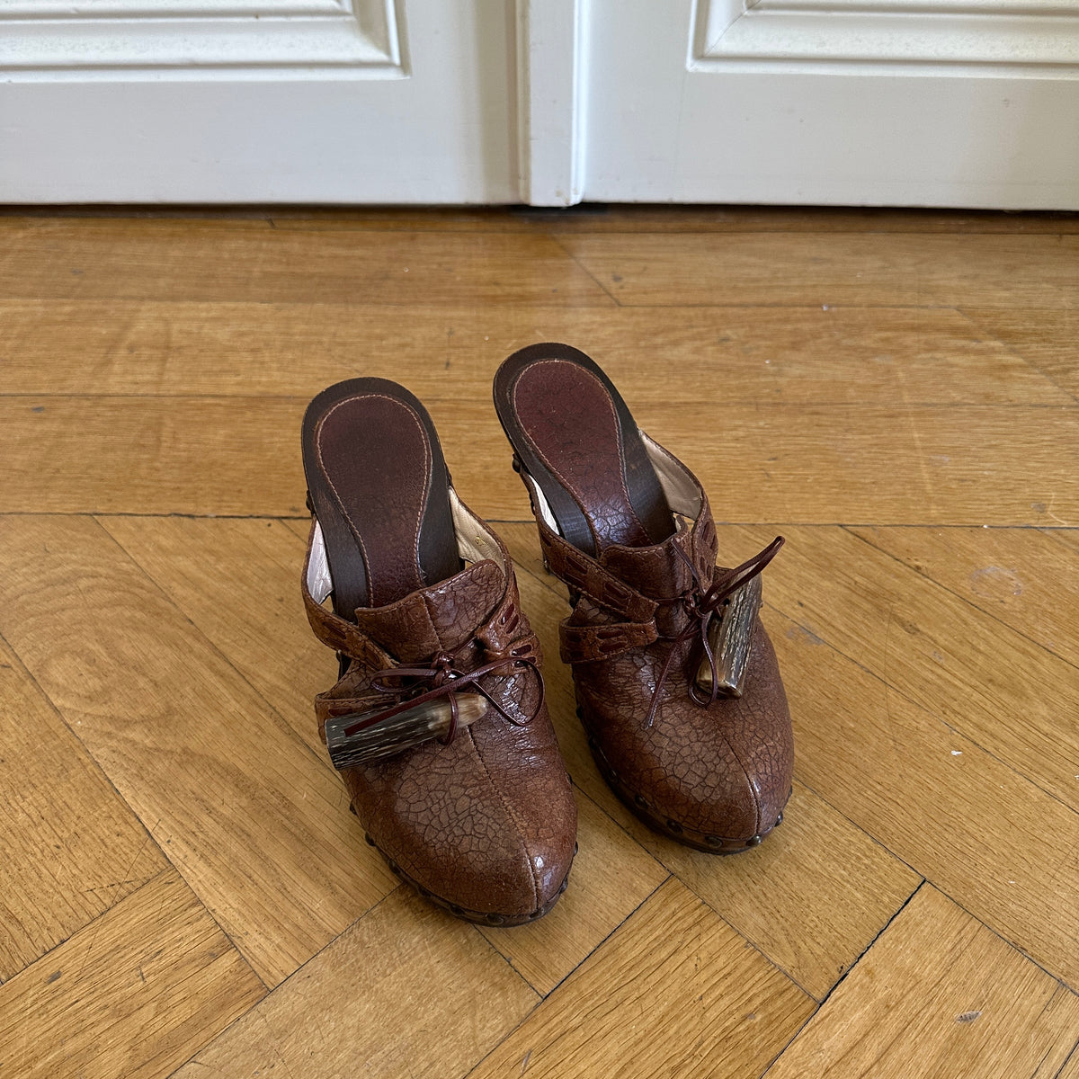 Christian Dior by John Galliano 2000s Brown Leather Horn Heels