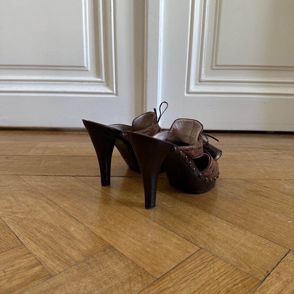 Christian Dior by John Galliano 2000s Brown Leather Horn Heels