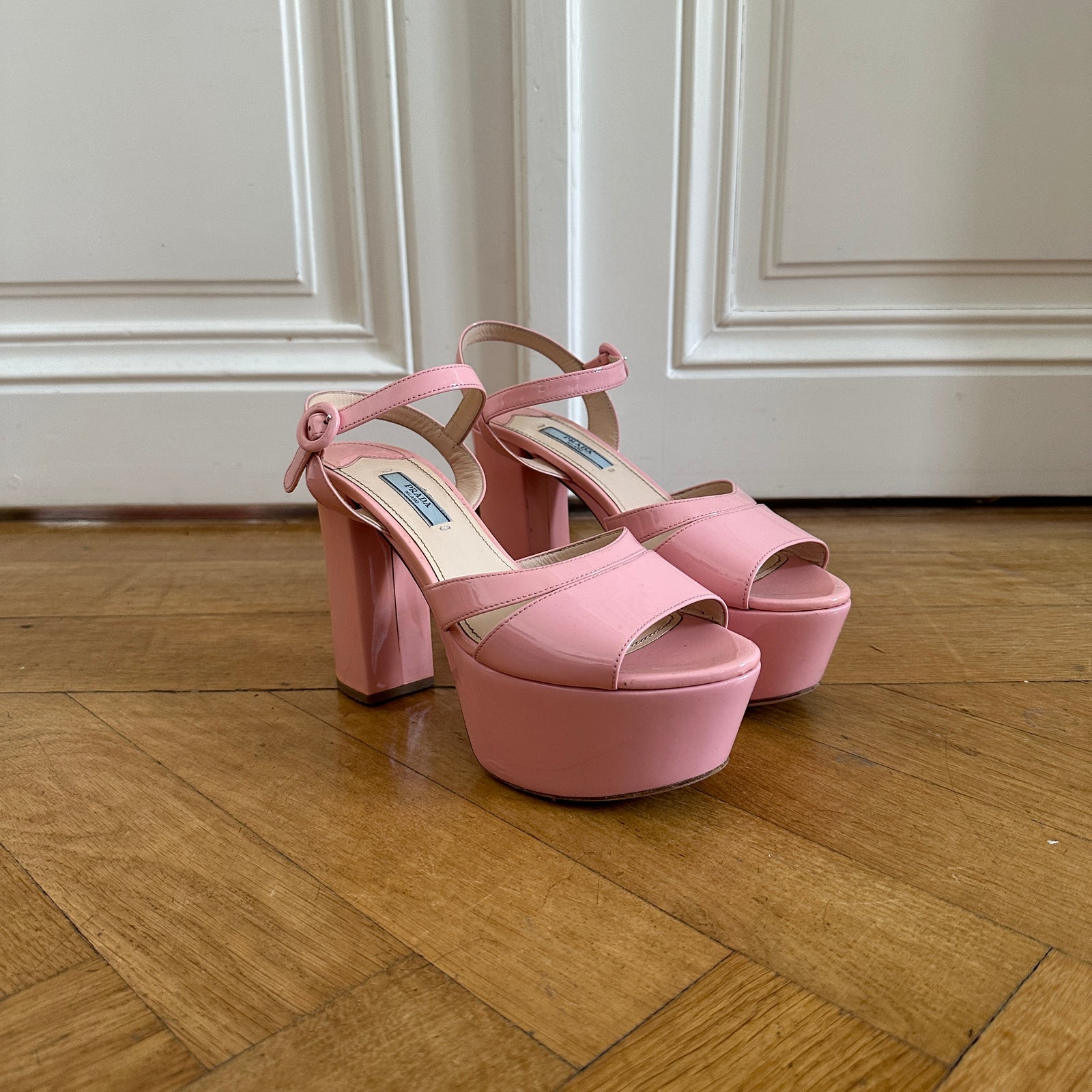 Prada Pink Patent Leather Barbie Plattform Heels