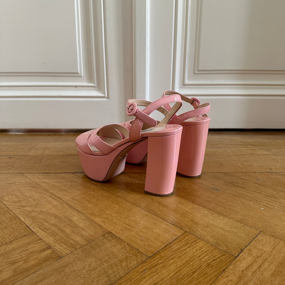 Prada Pink Patent Leather Barbie Plattform Heels