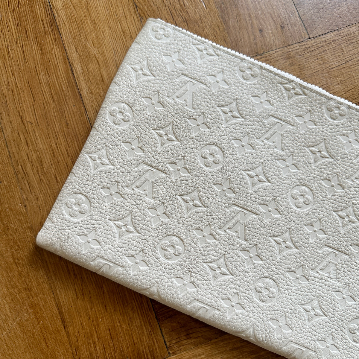 Louis Vuitton FW19 Sample Monogram Leather Poquette
