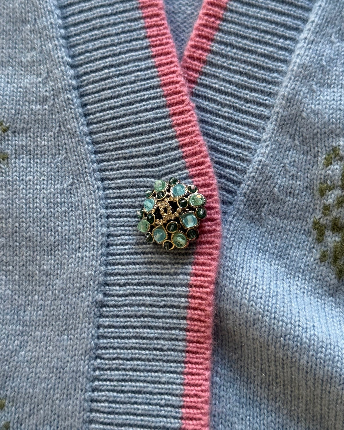 Chanel 2024 Oversized SizeFloral Cashmere Cardigan Sample