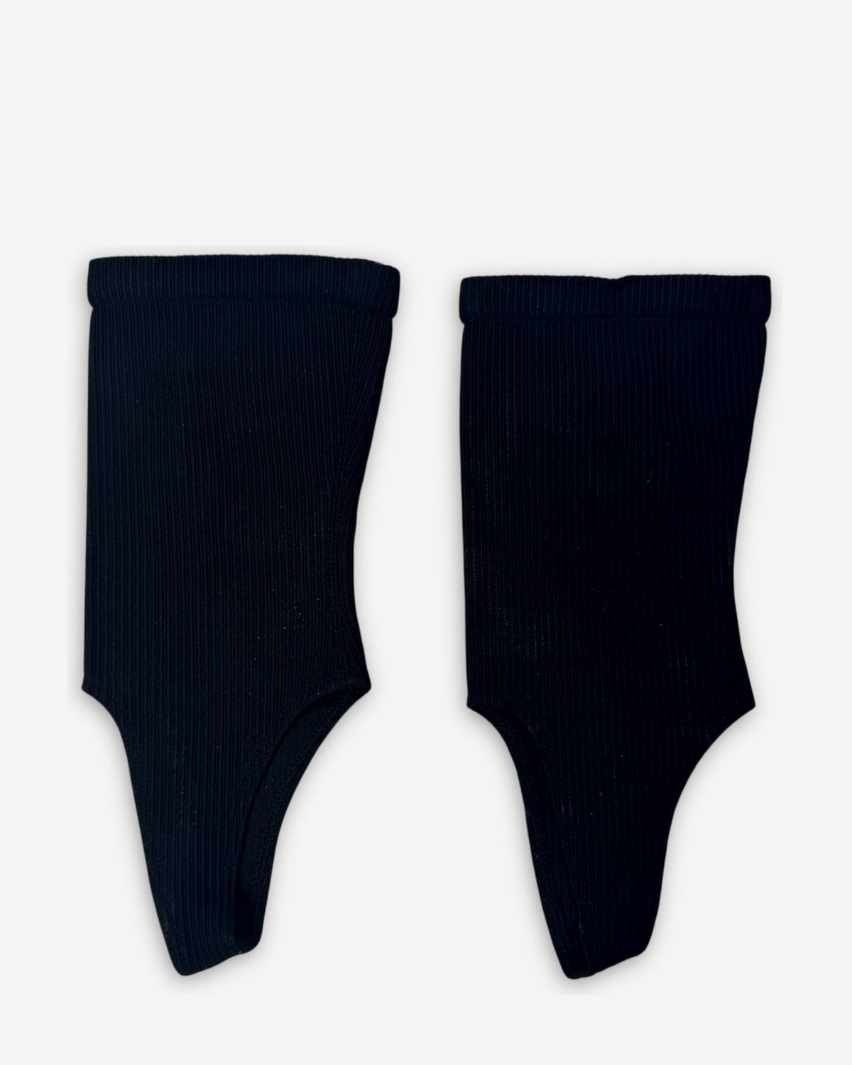 Chanel 2025 Cargo Mini Pocket CC Logo Legwarmers Sample