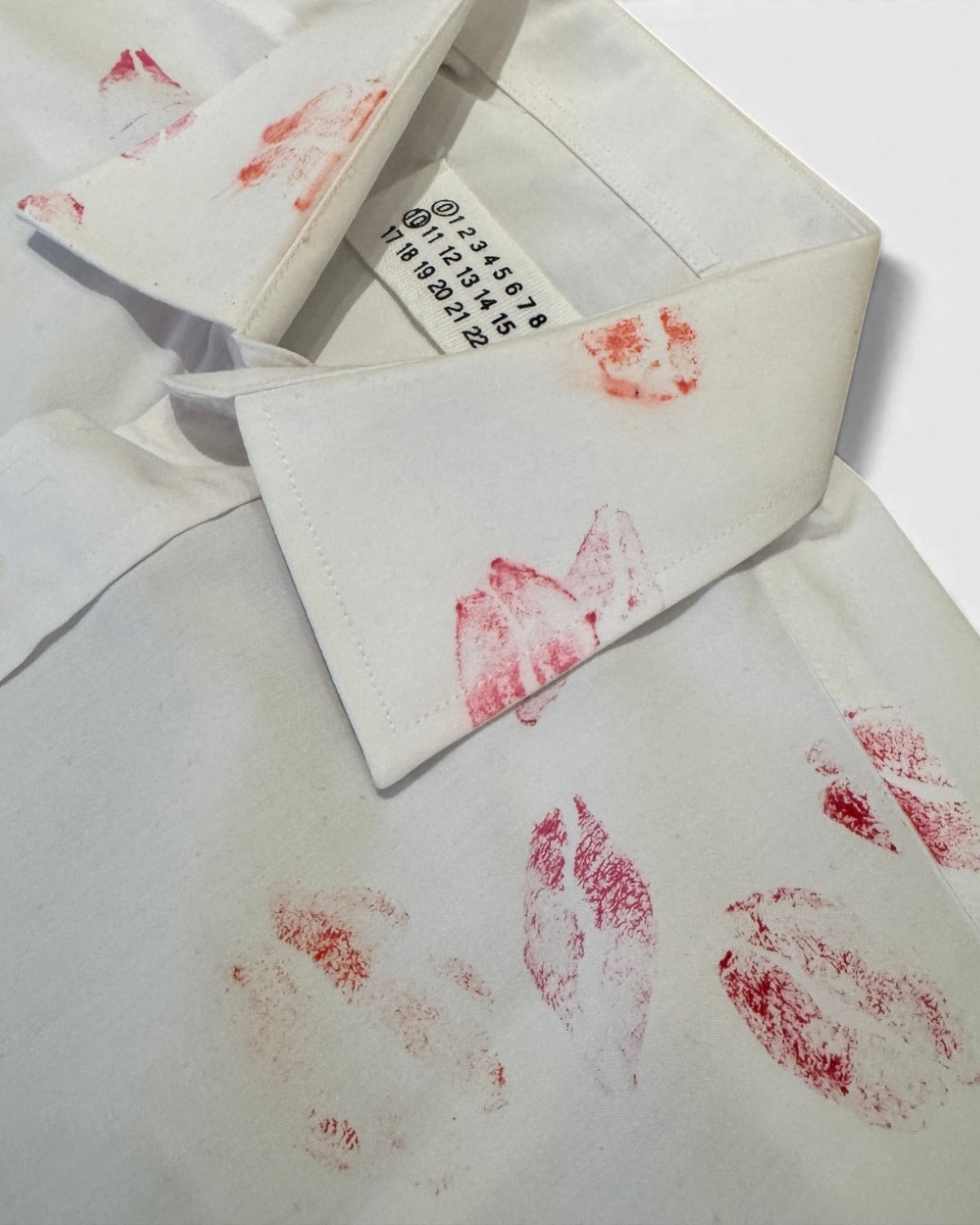 margiela kiss dress shirt DIY MAISON MARGIELA ARTISANAL KISS SHIRT