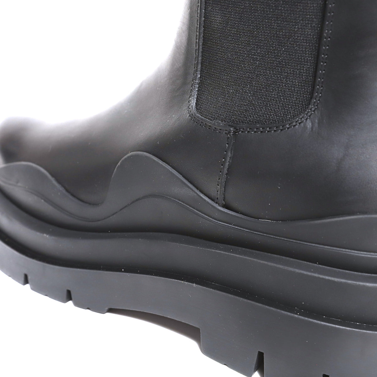 Bottega Veneta FW20 Tyre Black Leather Boots