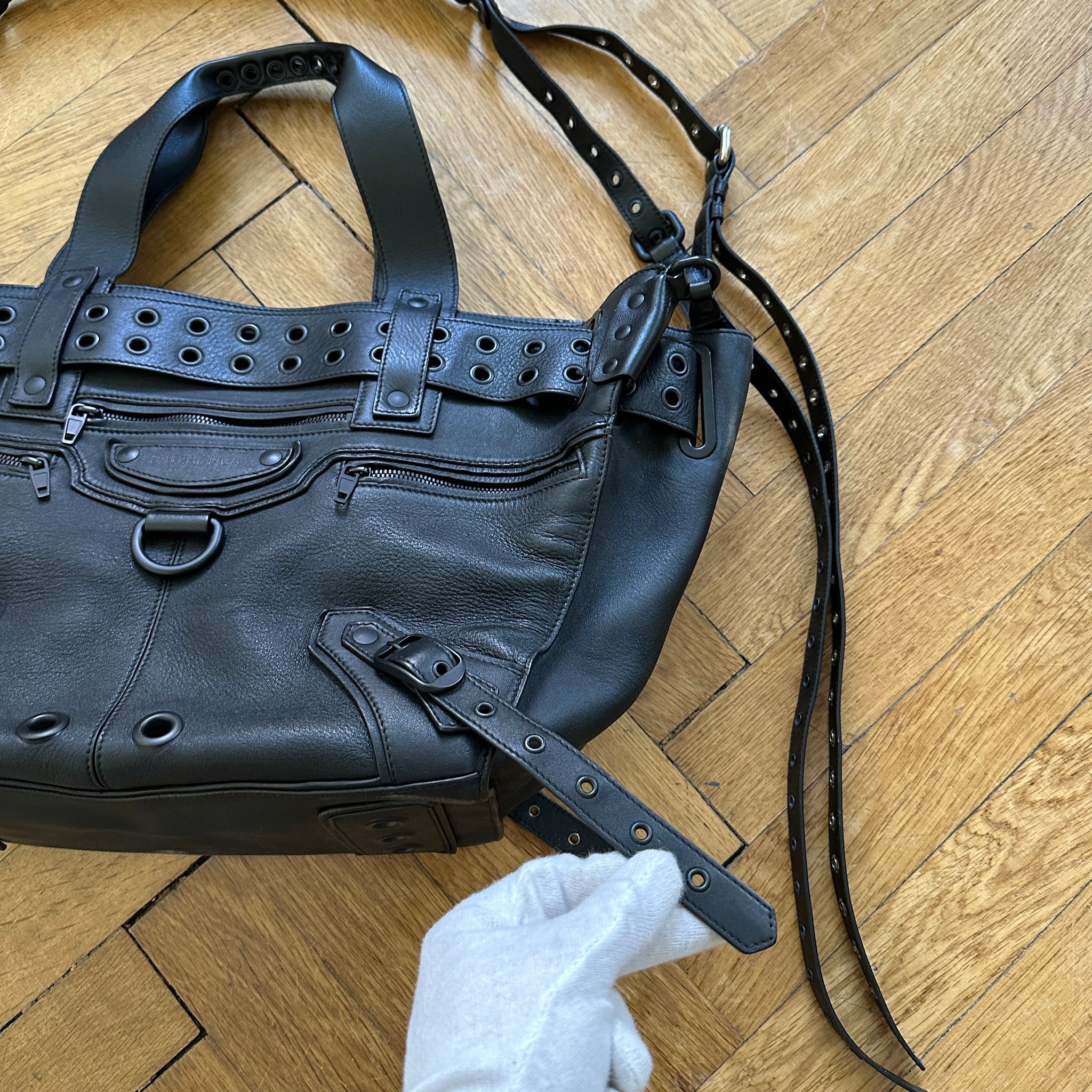 Balenciaga City Shoulder Bag large Black Leather