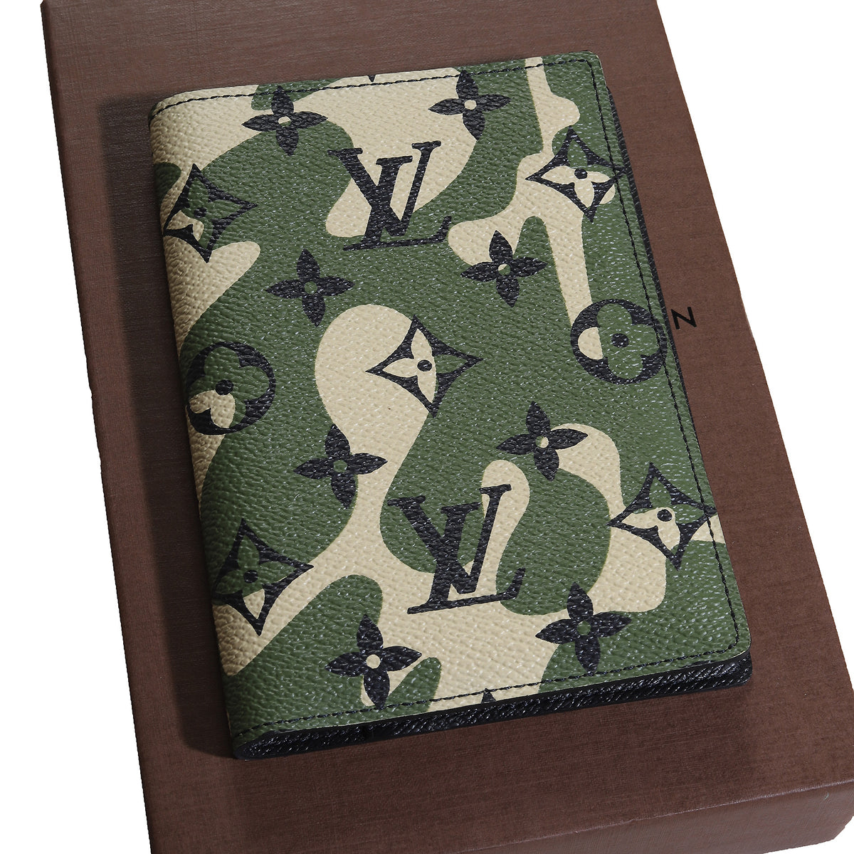 Louis Vuitton 2009 Murakami Monogramouflage Passport Holder