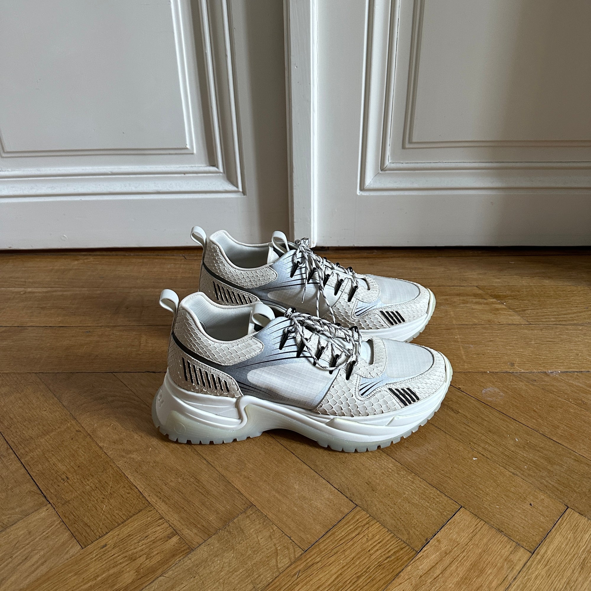 Louis Vuitton FW18 SAMPLE White Snakeskin Sneakers
