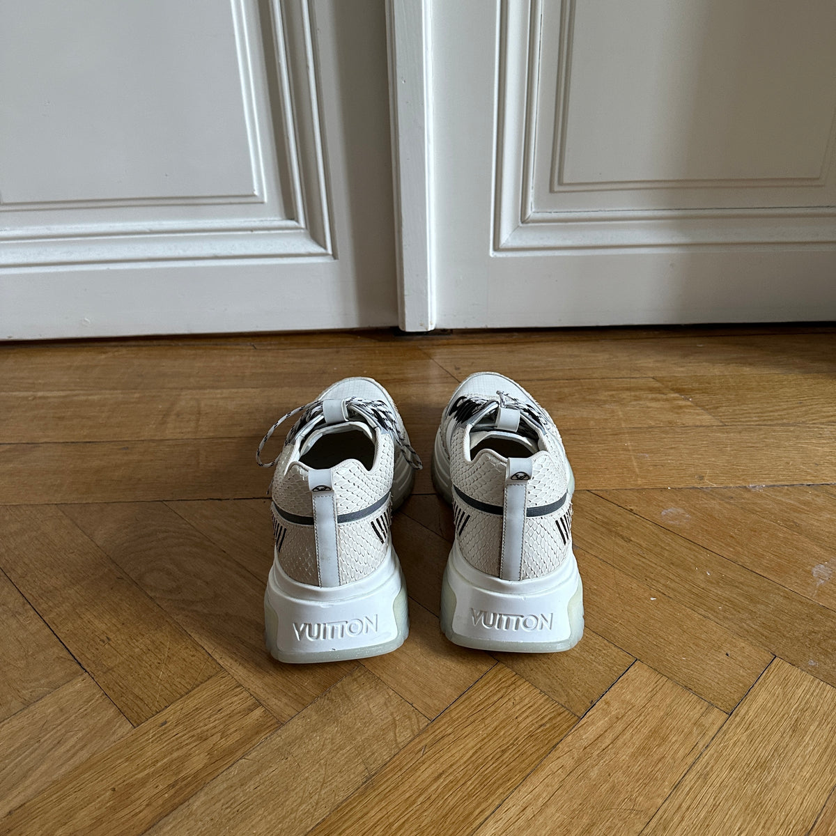 Louis Vuitton FW18 SAMPLE White Snakeskin Sneakers