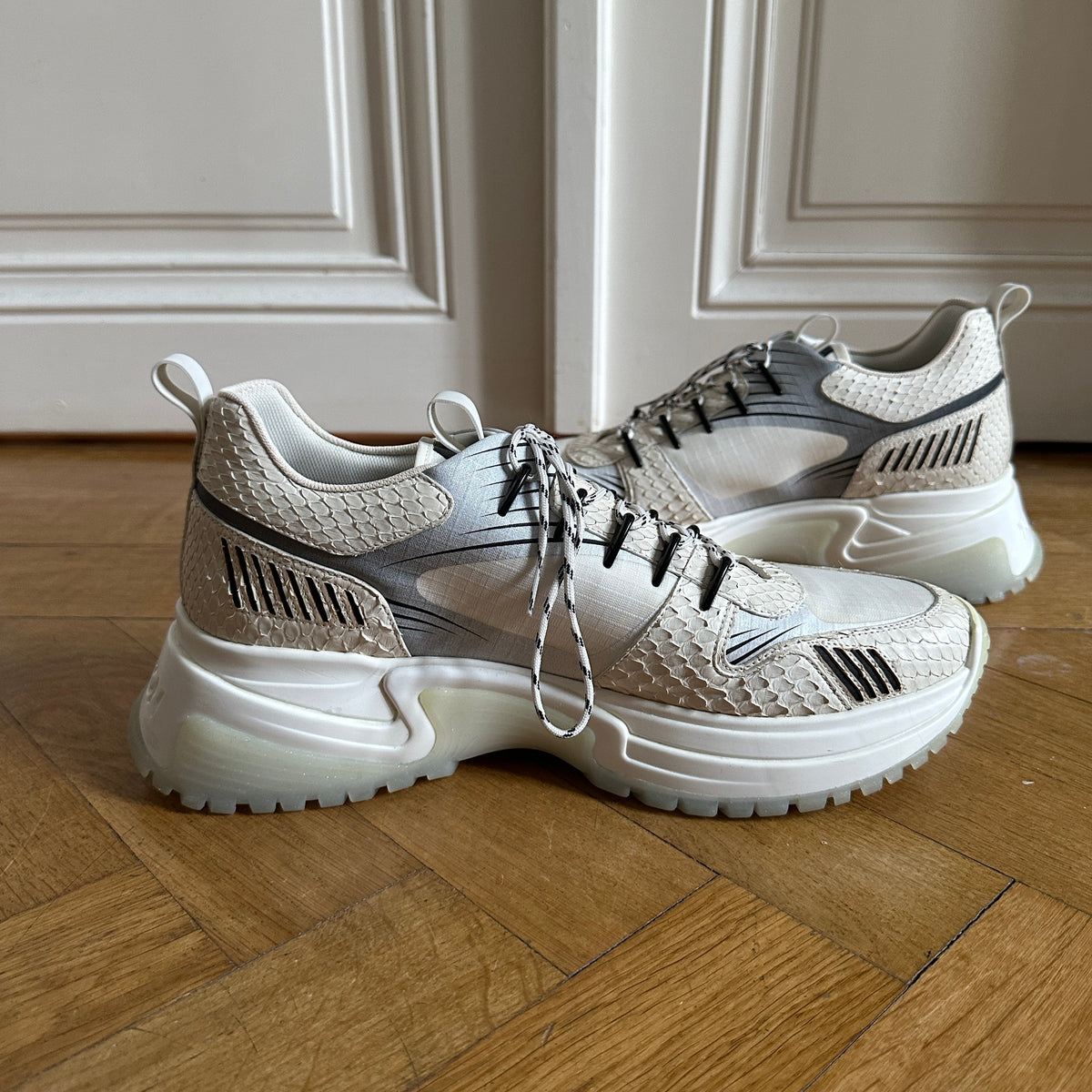 Louis Vuitton FW18 SAMPLE White Snakeskin Sneakers