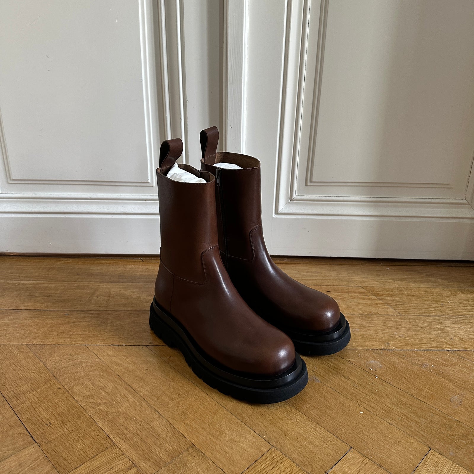 Bottega Veneta Chestnut Zip Leather Lug Boots