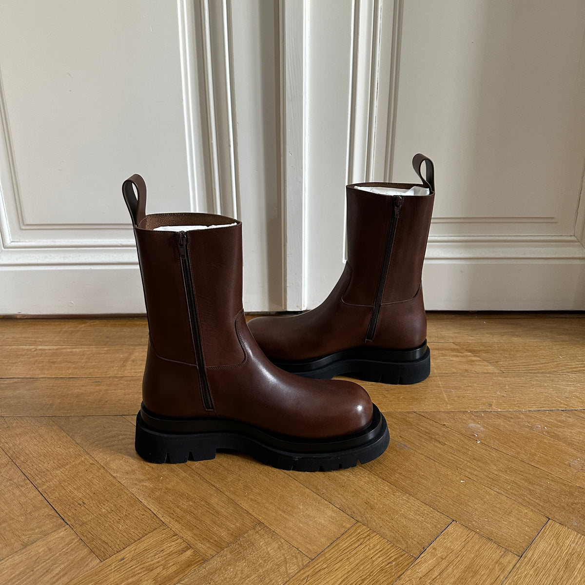 Bottega Veneta Chestnut Zip Leather Lug Boots