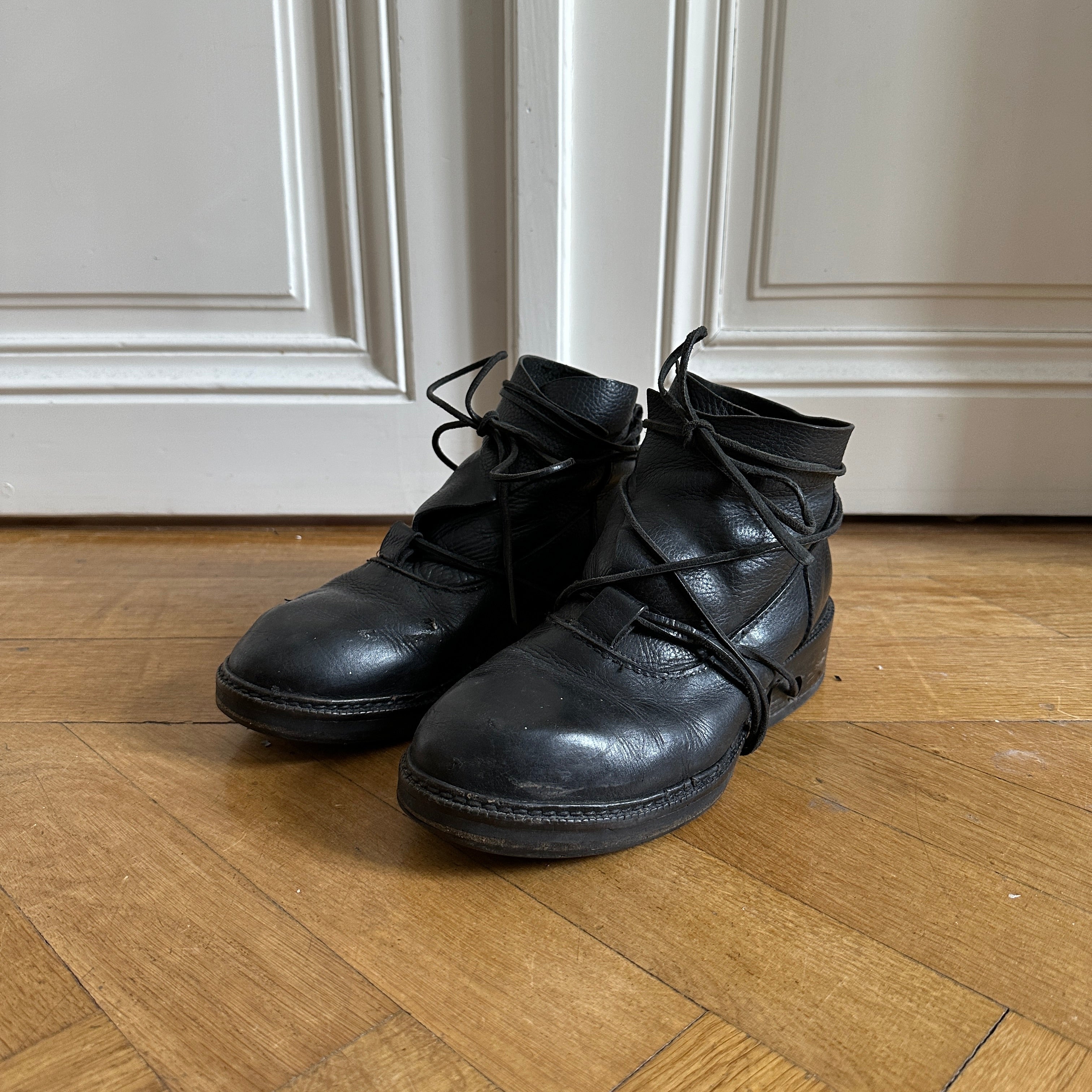 Dirk Bikkembergs 90s Lace Through Heel Leather Boots – Ākaibu Store