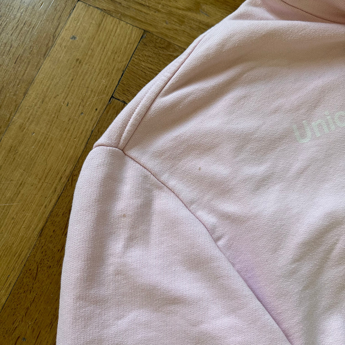 Vetements FW19 1 of 50 Pink Unicorns and Rainbows Hoodie Asia Exclusive Limited Edition