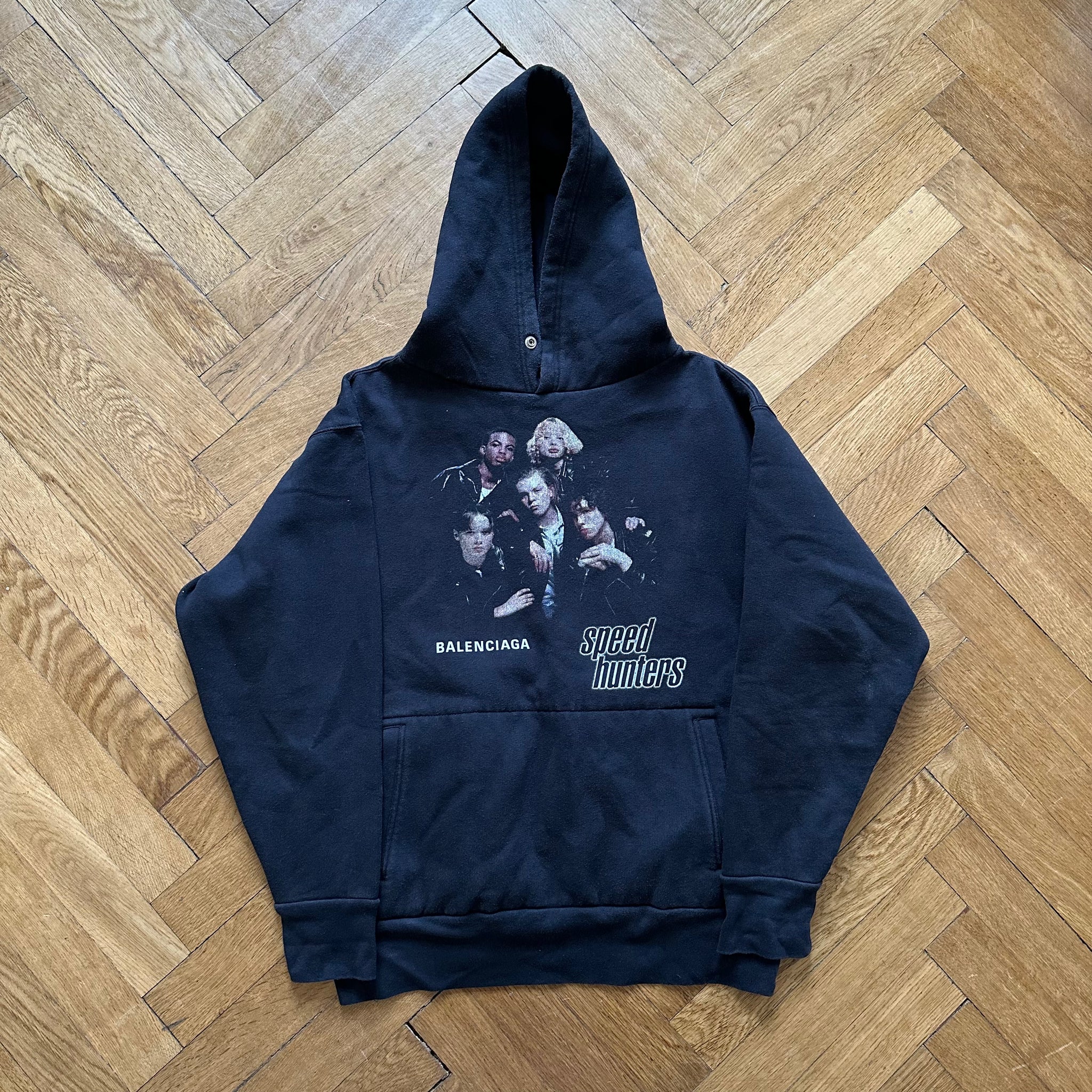 Balenciaga AW18 Speed Hunters Oversized Hoodie - Ākaibu Store Balenciaga AW18 Speed Hunters Oversized Hoodie - Ākaibu Store