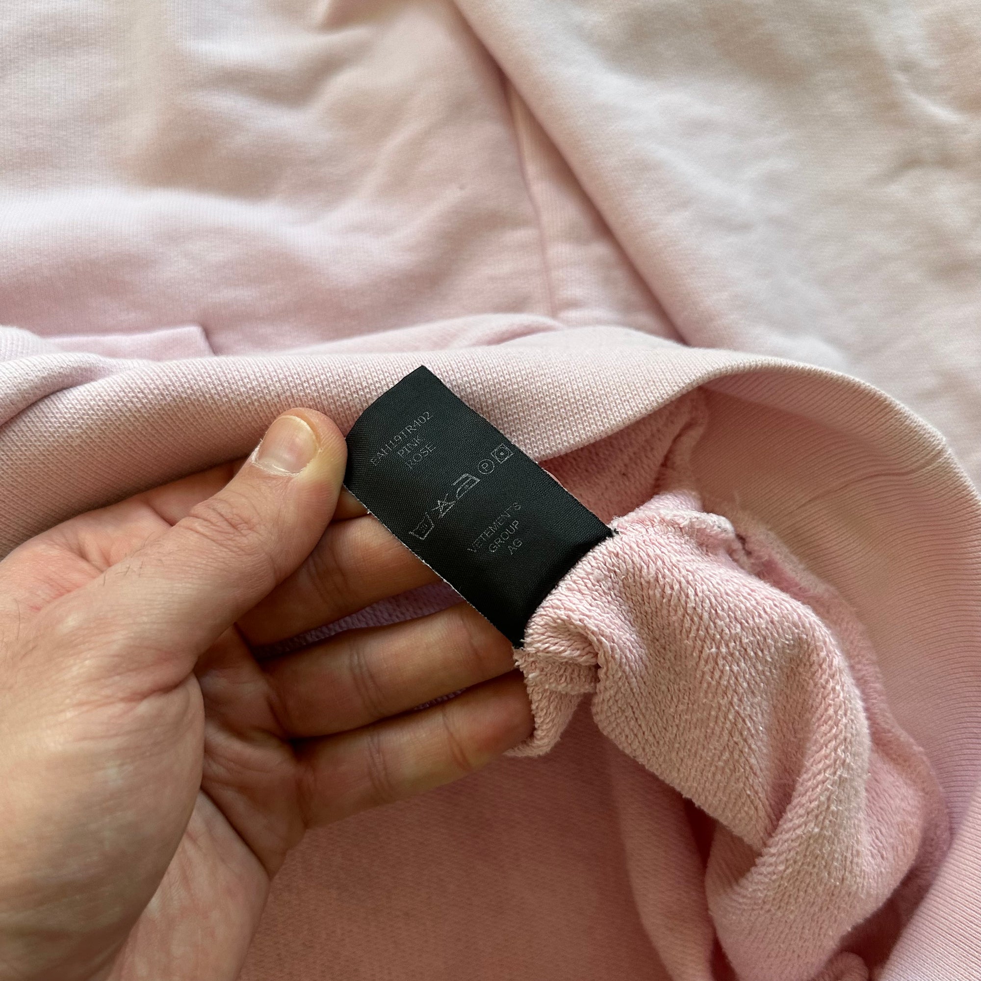 Vetements rainbows and unicorns hot sale