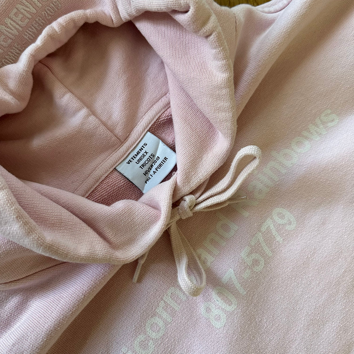 Vetements FW19 1 of 50 Pink Unicorns and Rainbows Hoodie Asia Exclusive Limited Edition